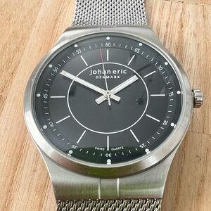 Johan Eric Denmark black dial stainless steel Swiss dress watch NEW BATTERY